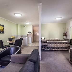 Open Plan Suite